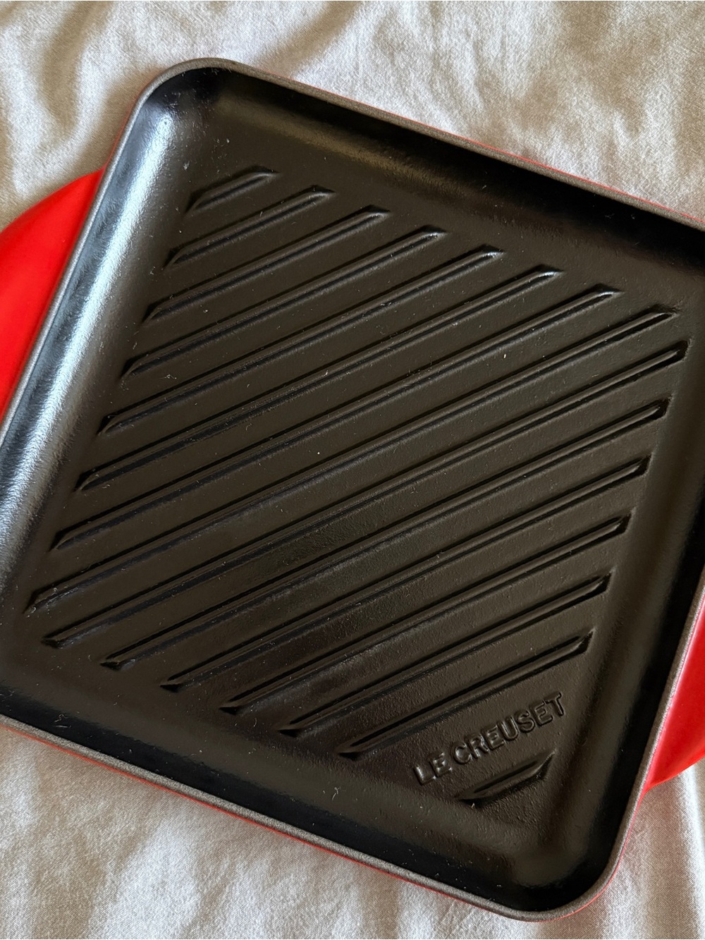 Le Creuset 9.5” Cerise Red Enameled Cast Iron Square Grill Pan Made in France